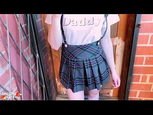 ❤️ Pelajar sekolah Menghisap batangnya dalam-dalam dan meniduri bukannya kelas. Lucah di lucah ms.pornpk.ru ❌